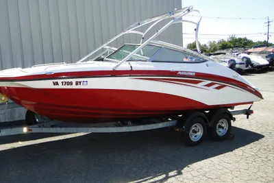 2014 Yamaha Boats AR210 (Pending)