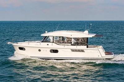 2024 Beneteau Swift Trawler 41 Sedan