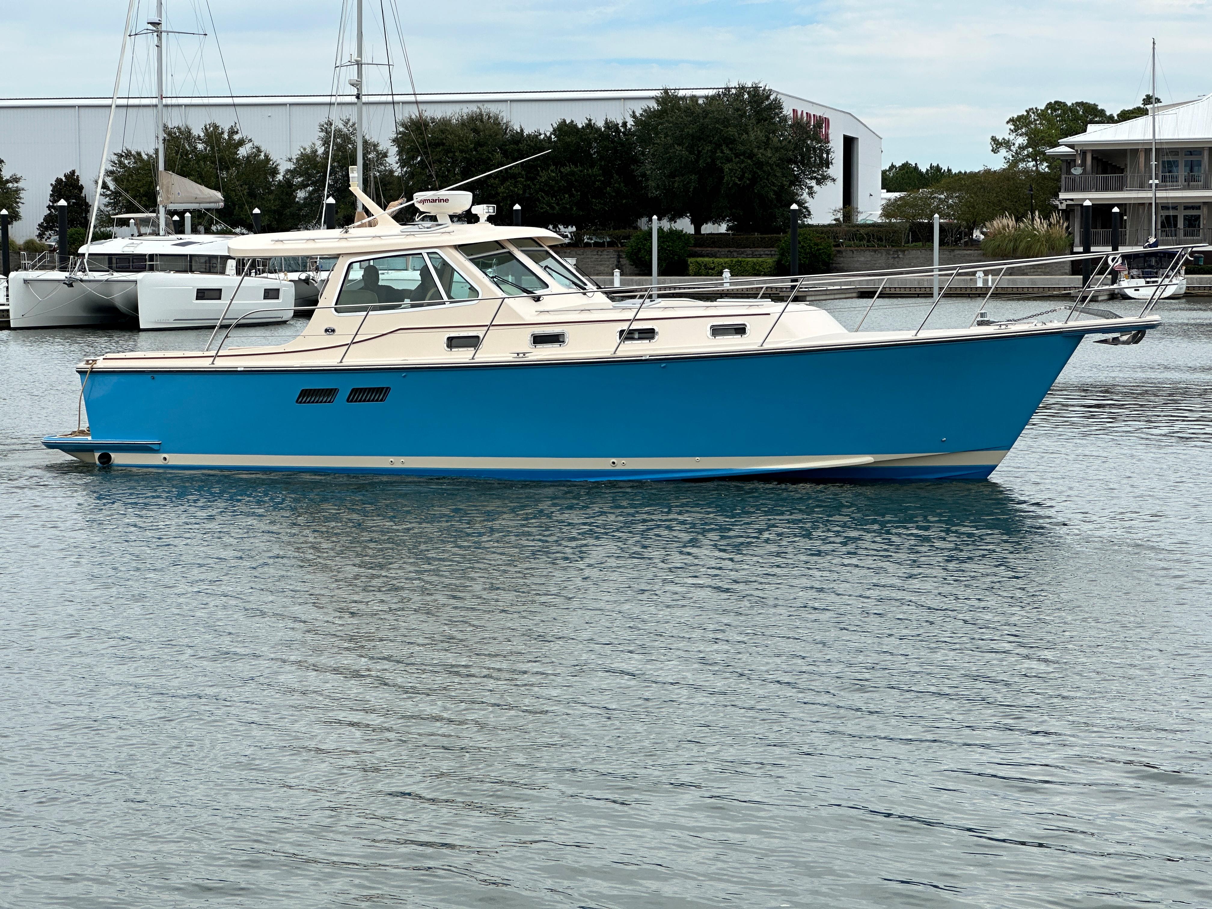 YETI Tumbler, Island Packet Yachts