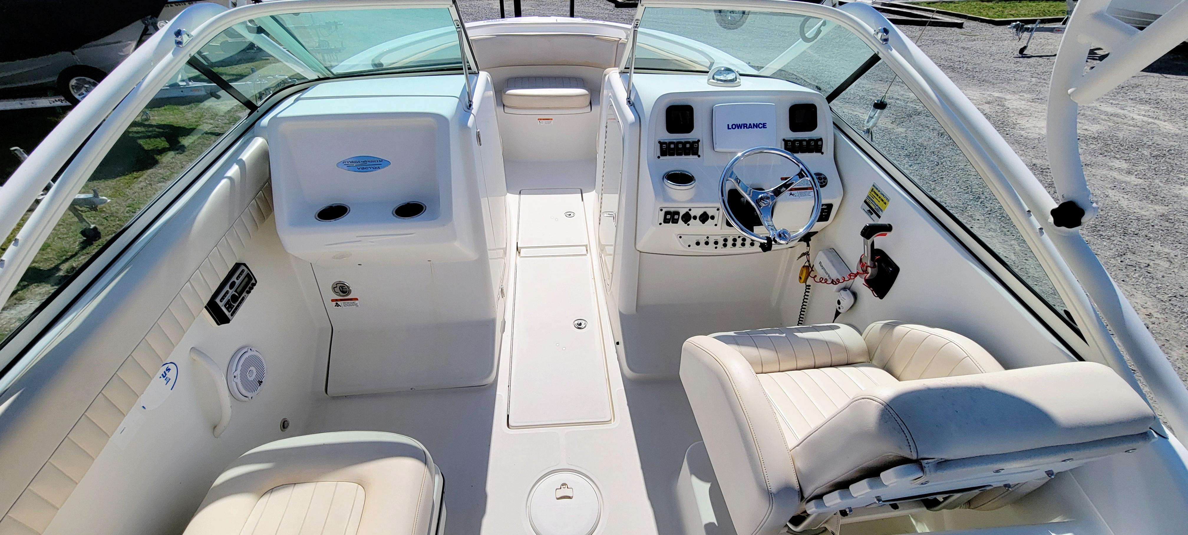 2009 Hydra-Sports 2200 DC