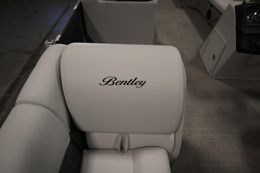 2023 Bentley Pontoons 240 CRUISE SE