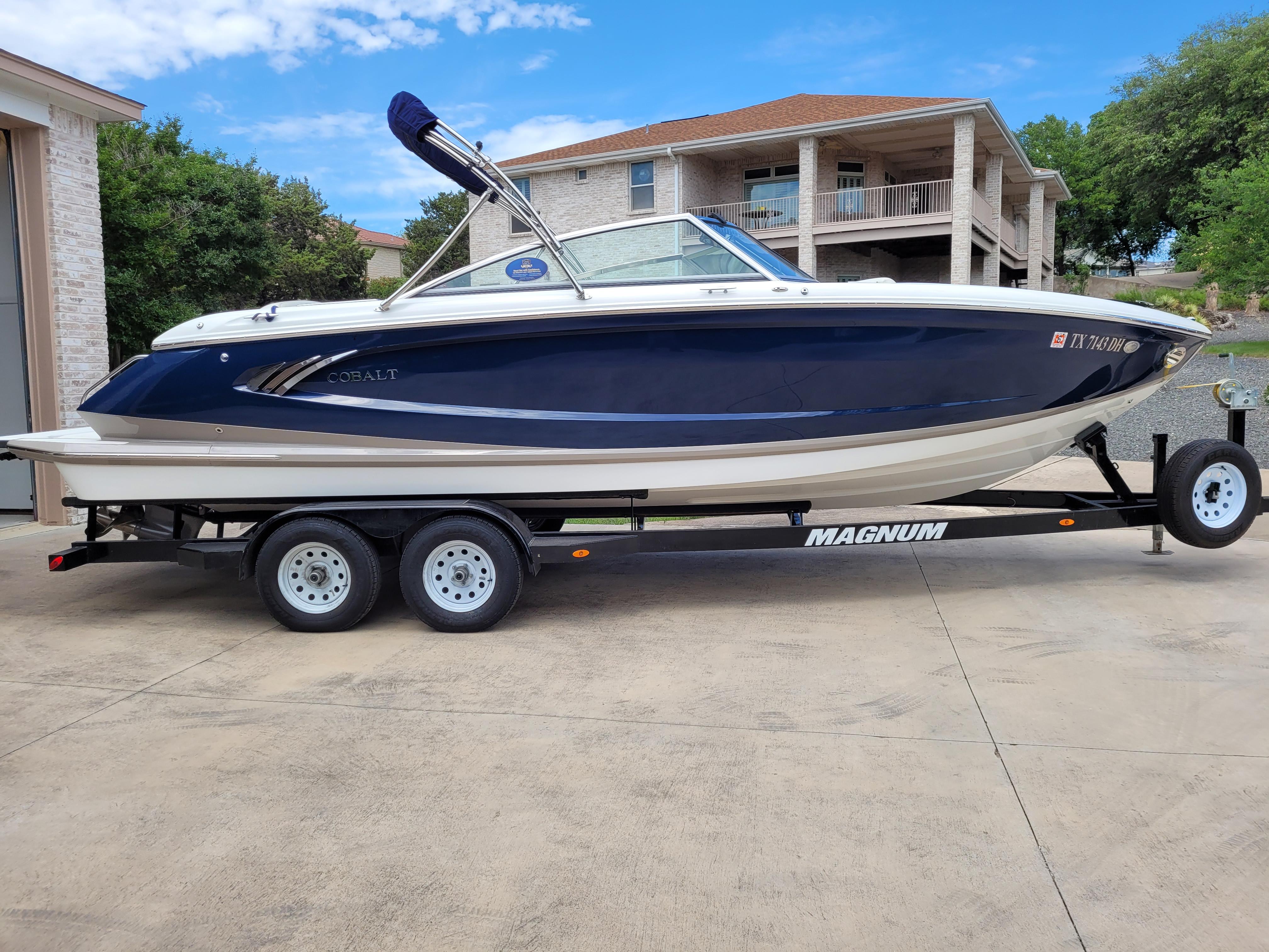 Used 2015 Cobalt A25, 78645 Lago Vista - Boat Trader