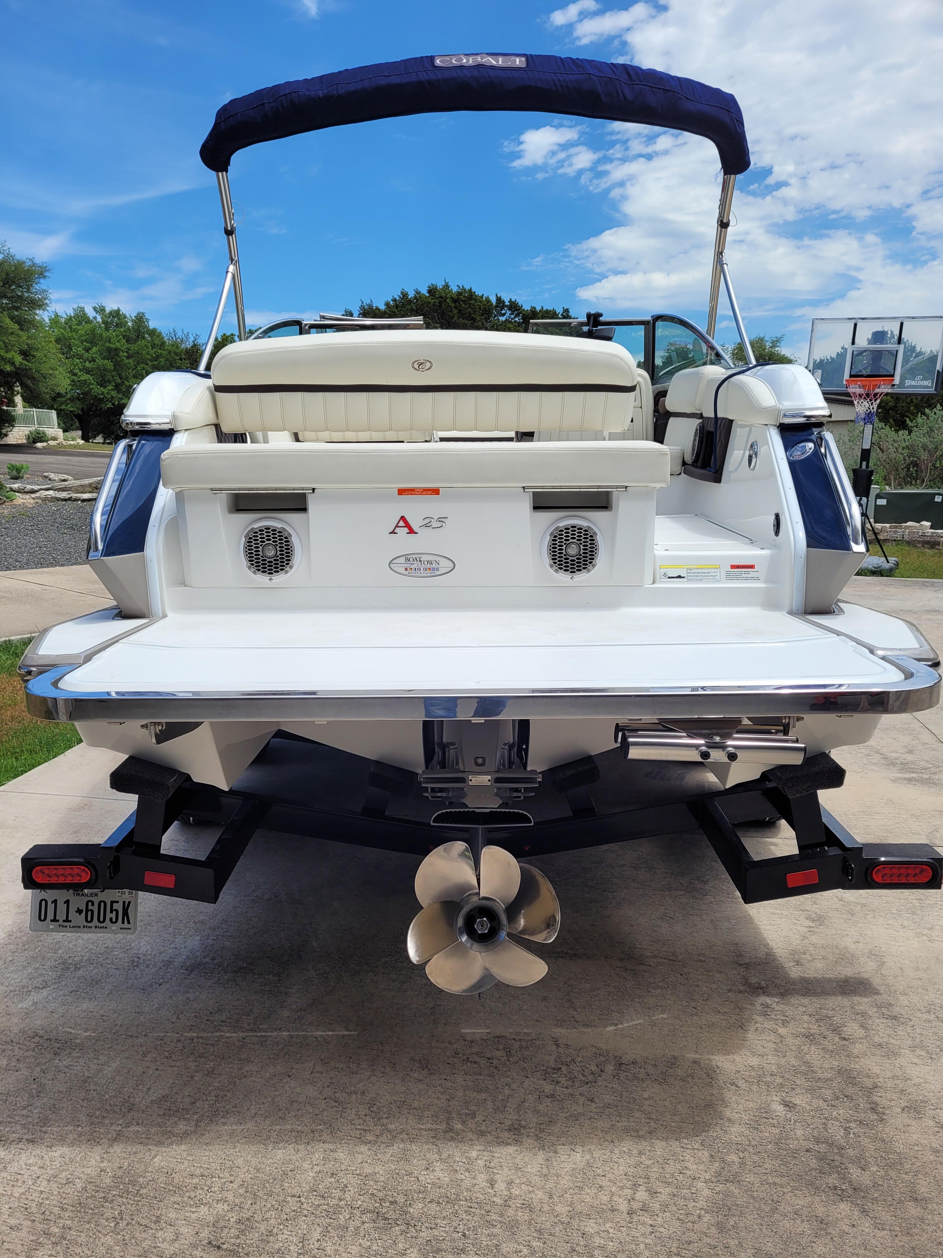 Used 2015 Cobalt A25, 78645 Lago Vista - Boat Trader