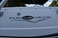 2006 Hurricane Fun Deck 202