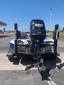 2018 Nitro Z19