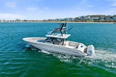 2023 Boston Whaler 380 Outrage