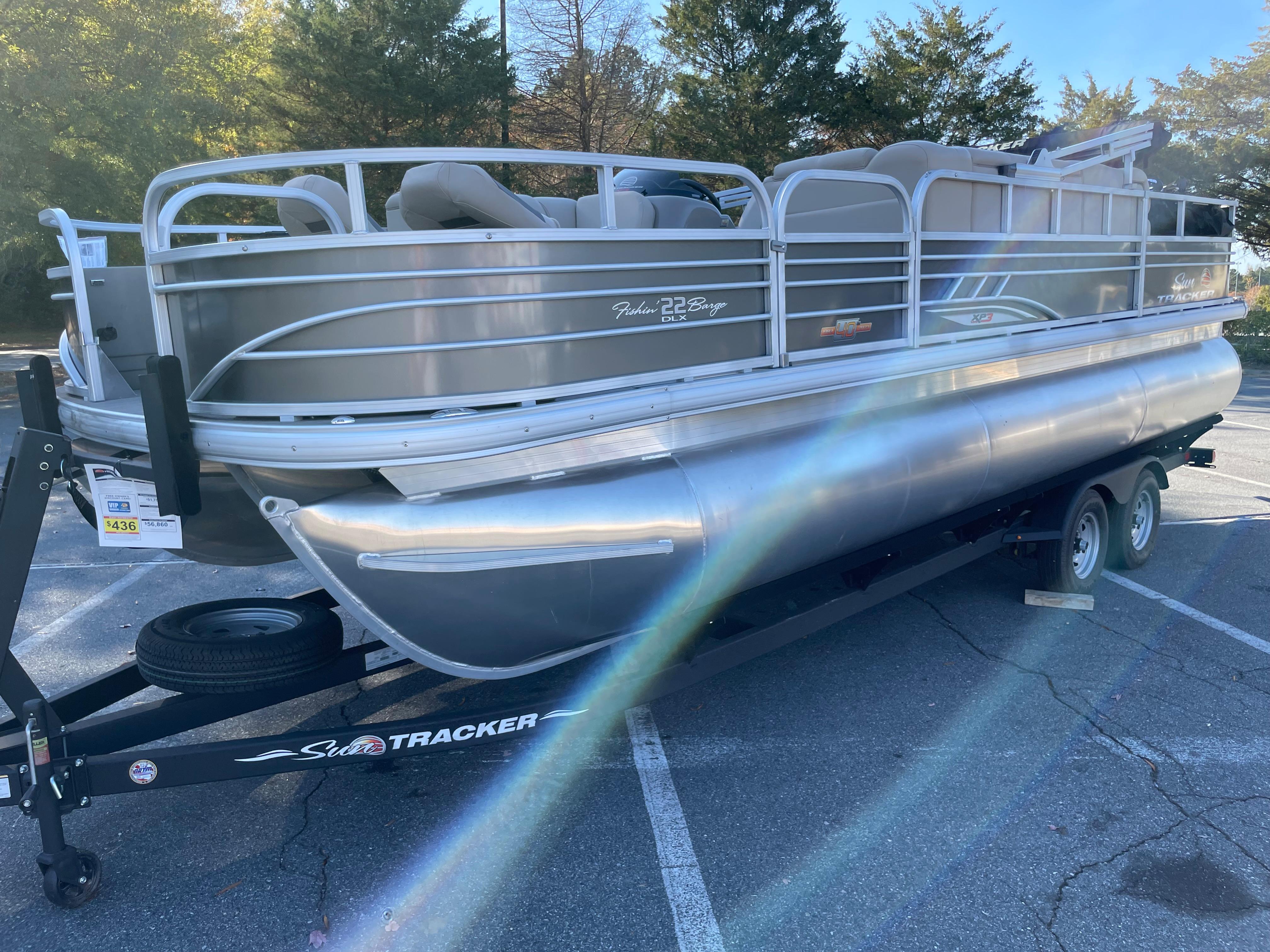 2023 Sun Tracker Fishin' Barge 22 XP3