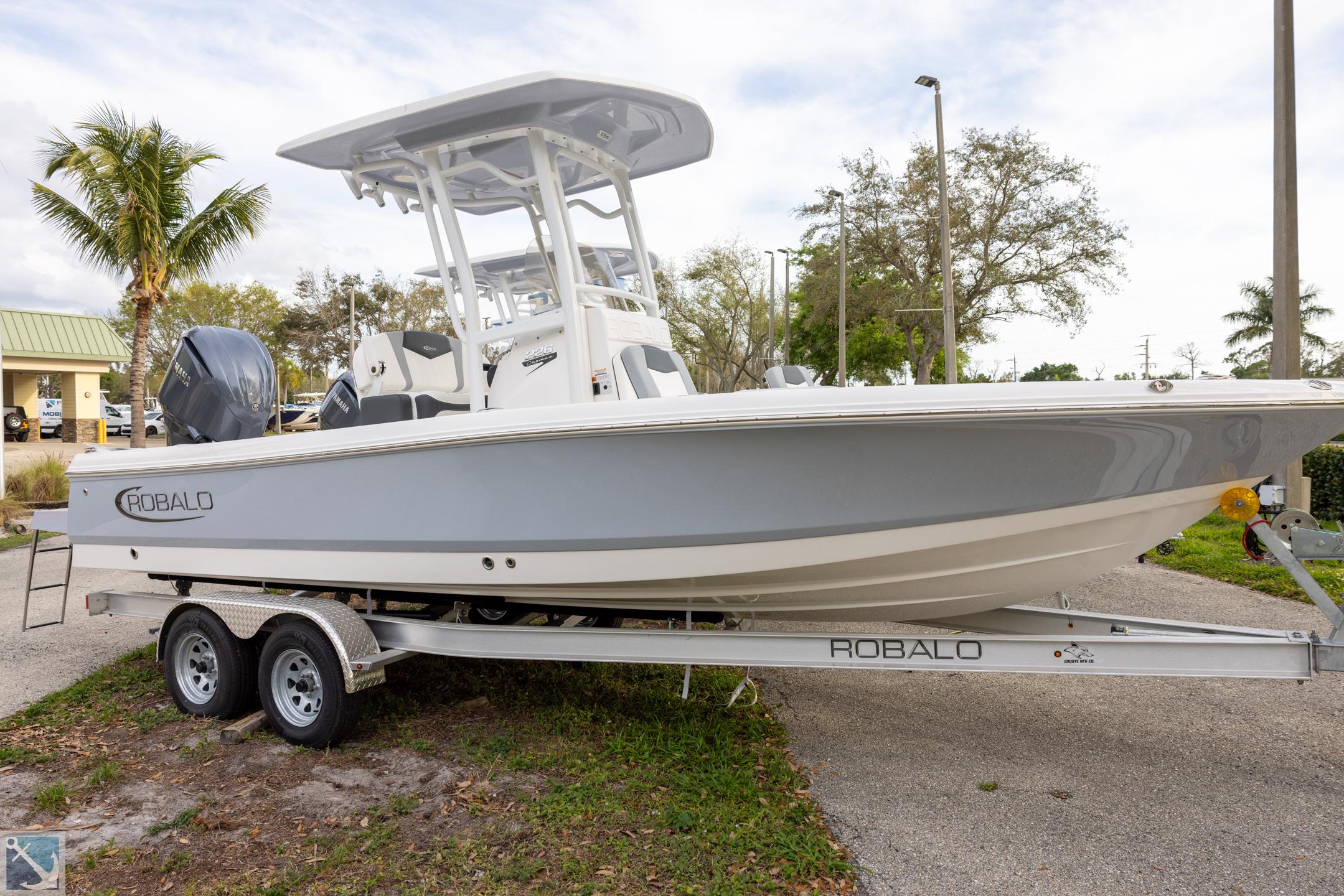 Explore Robalo 226 Cayman Boats For Sale - Boat Trader