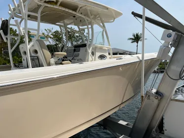 2018 Sailfish 320 CC