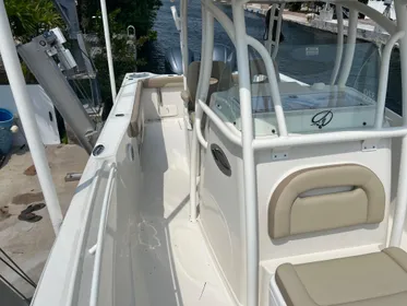 2018 Sailfish 320 CC