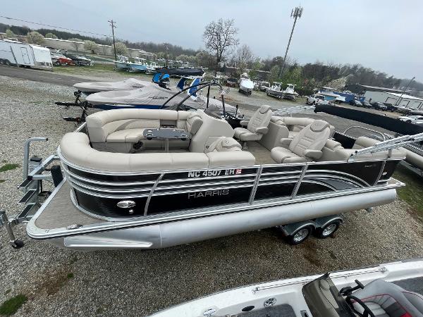 Used 2018 Harris FloteBote Sunliner 220, 27235 Colfax - Boat Trader