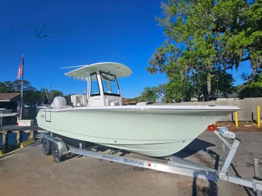 2024 Sea Hunt Ultra 239 SE