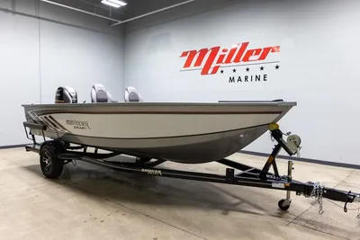 2023 Smoker Craft Adventurer 188 Tiller