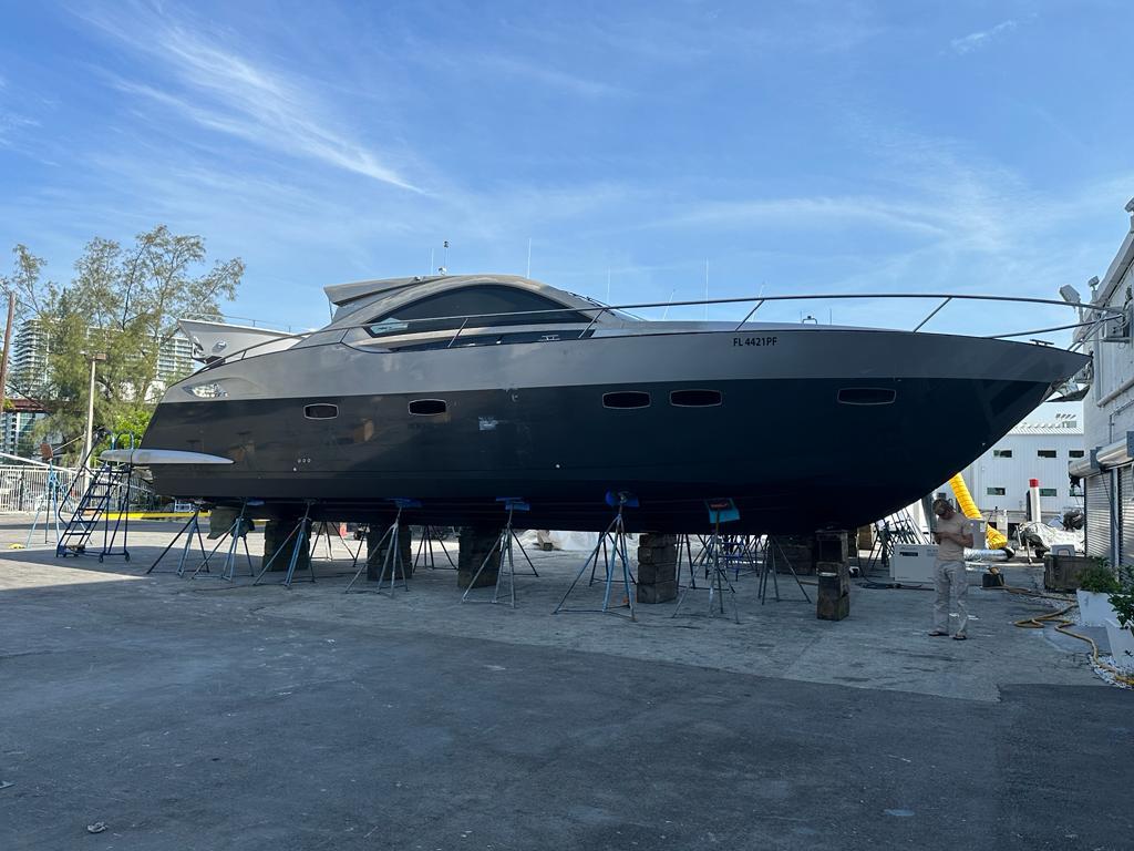 2007 54' prinz coupe yacht