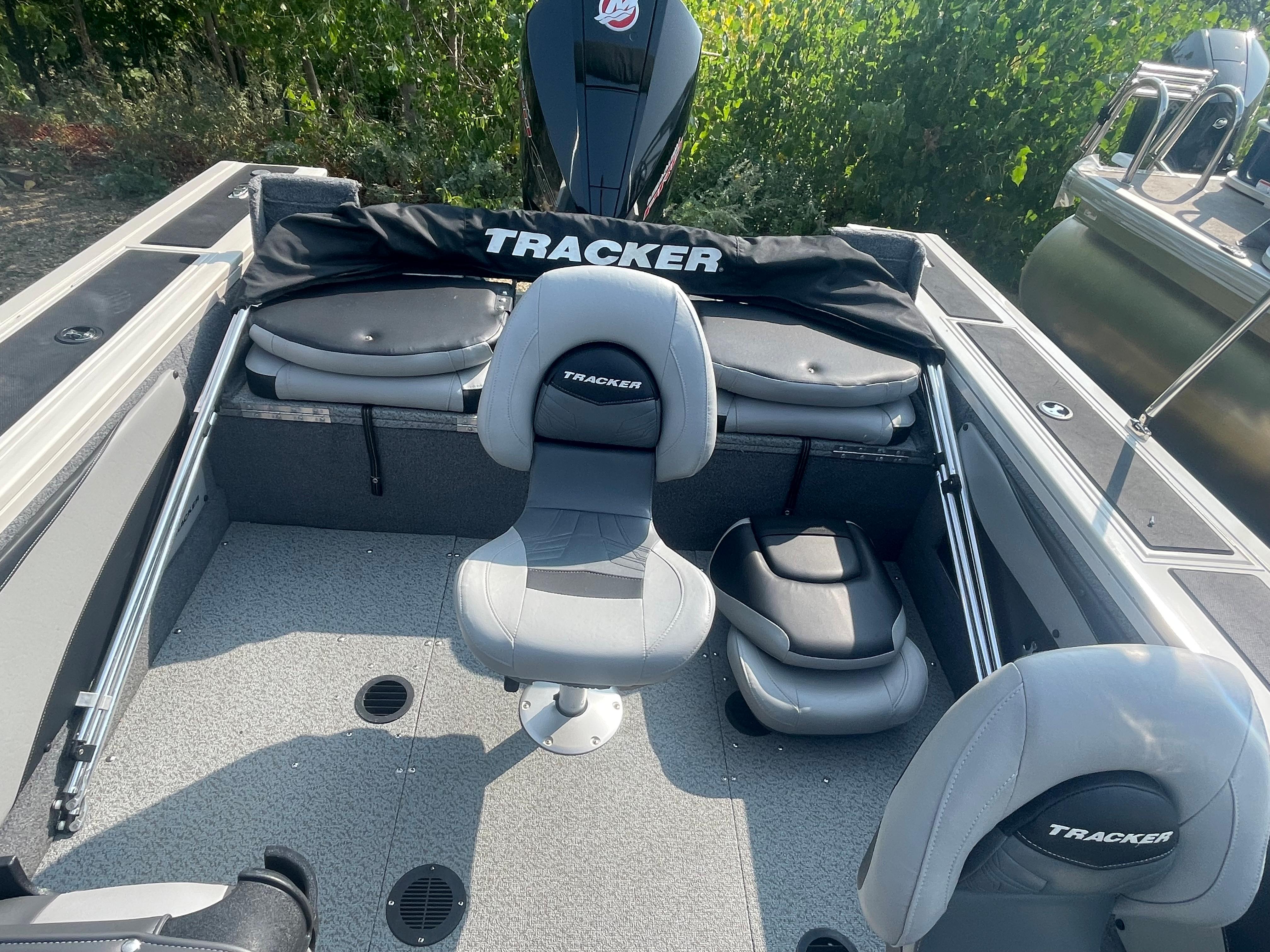 2019 Tracker Targa V-19 Combo Tournament Edition