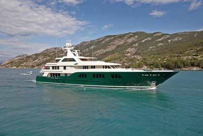 2013 Feadship Full Displacement
