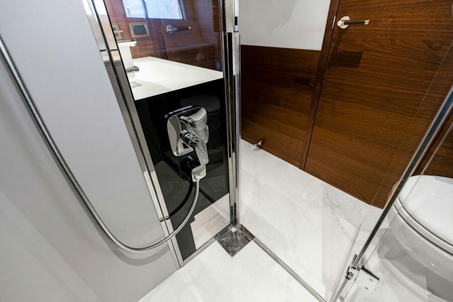 Guest Shower Stall