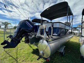 2022 Manitou 20 Oasis Angler Full Front Twin Tube