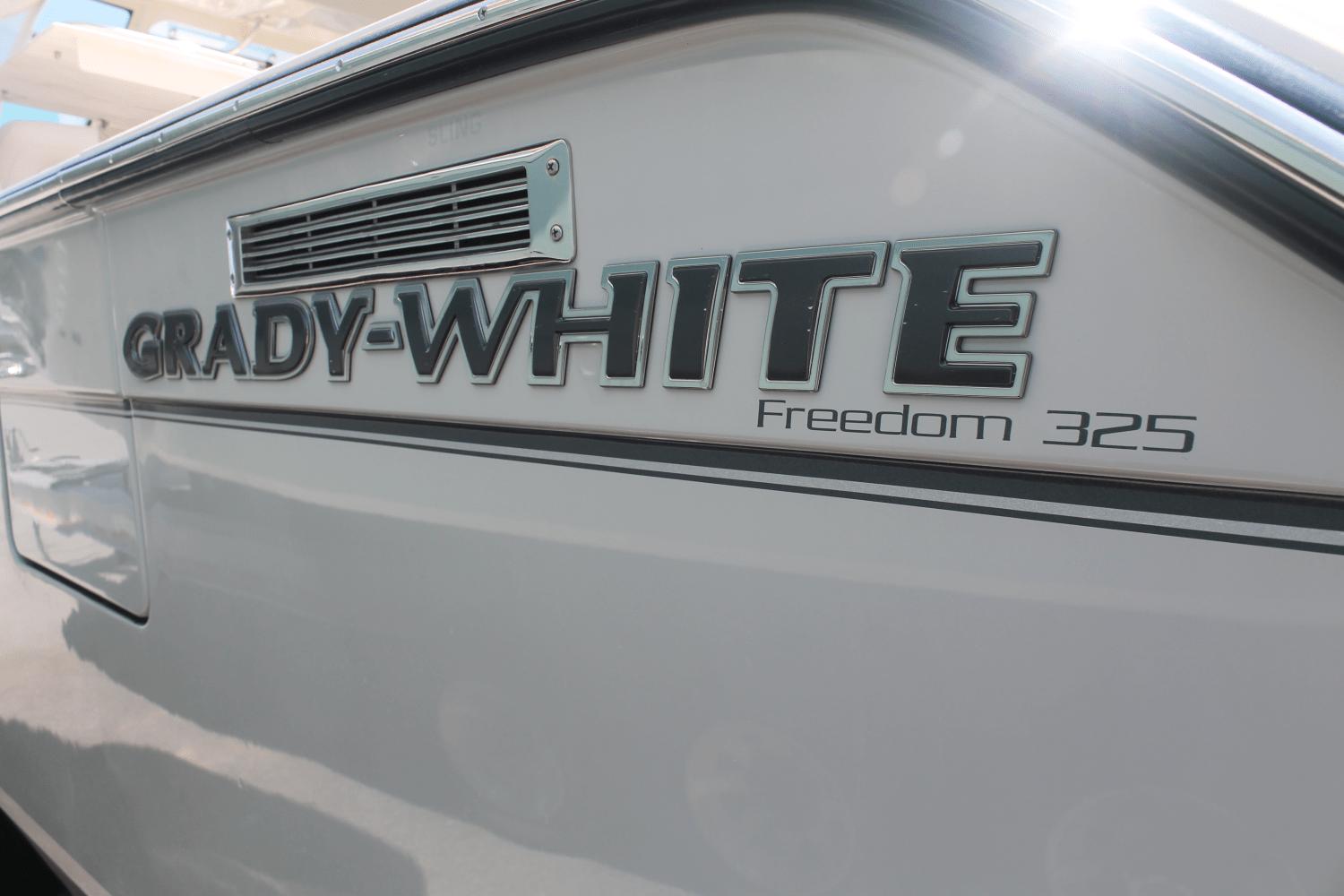 2024 Grady-White Freedom 325