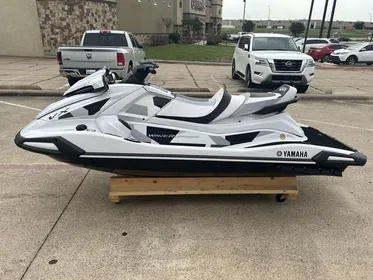 2024 Yamaha WaveRunner VX Cruiser HO with Audio