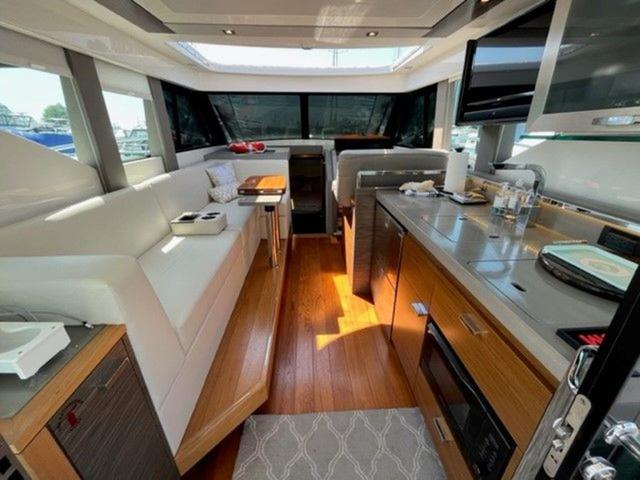 Used 2020 Tiara Yachts 39 Coupe, 60096 Winthrop Harbor - Boat Trader