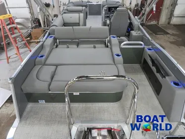 2024 Tahoe Cascade 2385 Swingback (VRB) Tritoon Pontoon & Hon