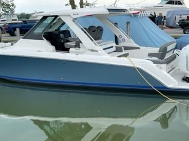 2021 Tiara Yachts 34 LS