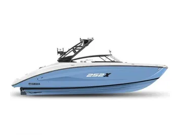 2024 Yamaha Boats 252XE-POWDER BLUE-GALVANI