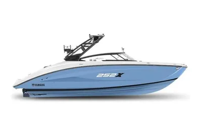2024 Yamaha Boats 252XE-POWDER BLUE-GALVANI
