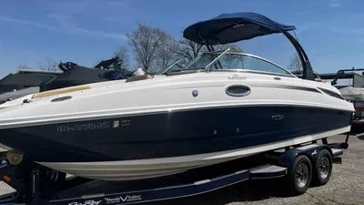 2011 Sea Ray 260 Sundeck