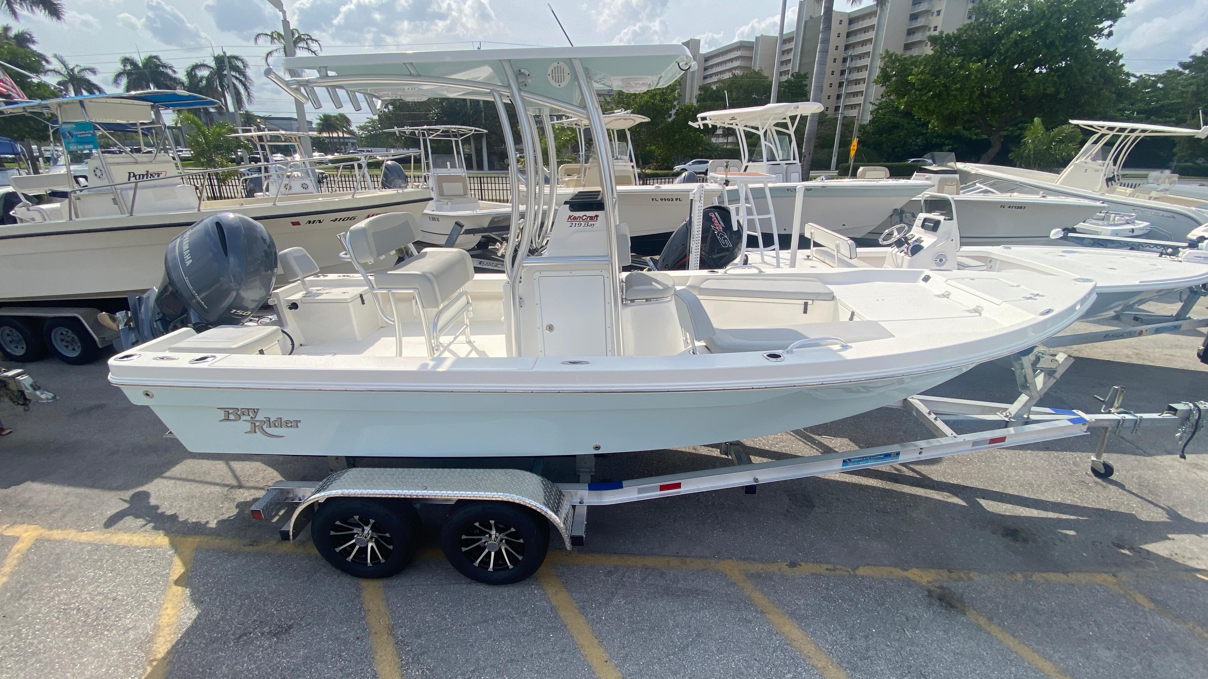 SOLD*** 2003 Kencraft Bay Rider 2360 w/140 4-stroke Johnson