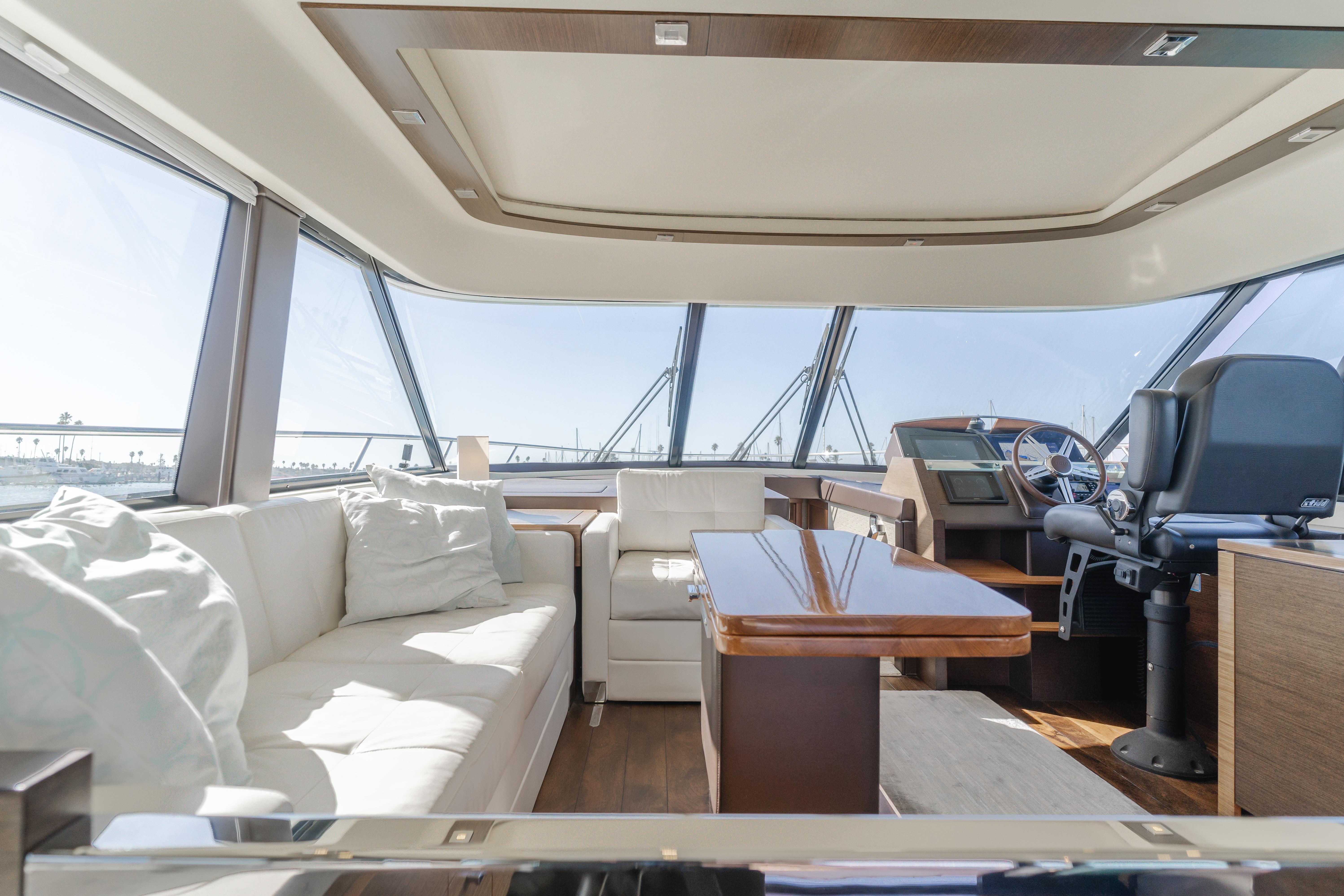 2015 Tiara Yachts 50 Coupe