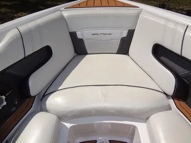 2015 Nautique 230 Super Air Nautique