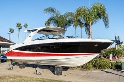 2023 Sea Ray SLX 350 OB
