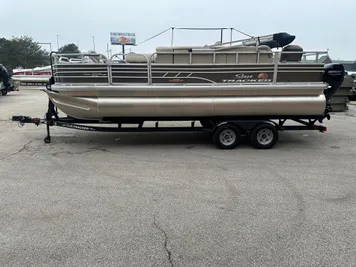 New 2023 Sun Tracker Fishin' Barge 20 DLX, 64055 Independence - Boat Trader