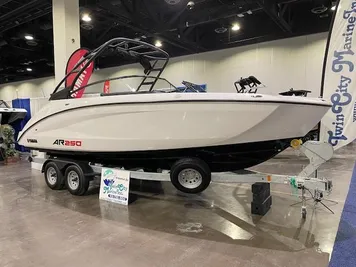2024 Yamaha Boats AR250