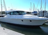 2022 Tiara Yachts 39 Coupe