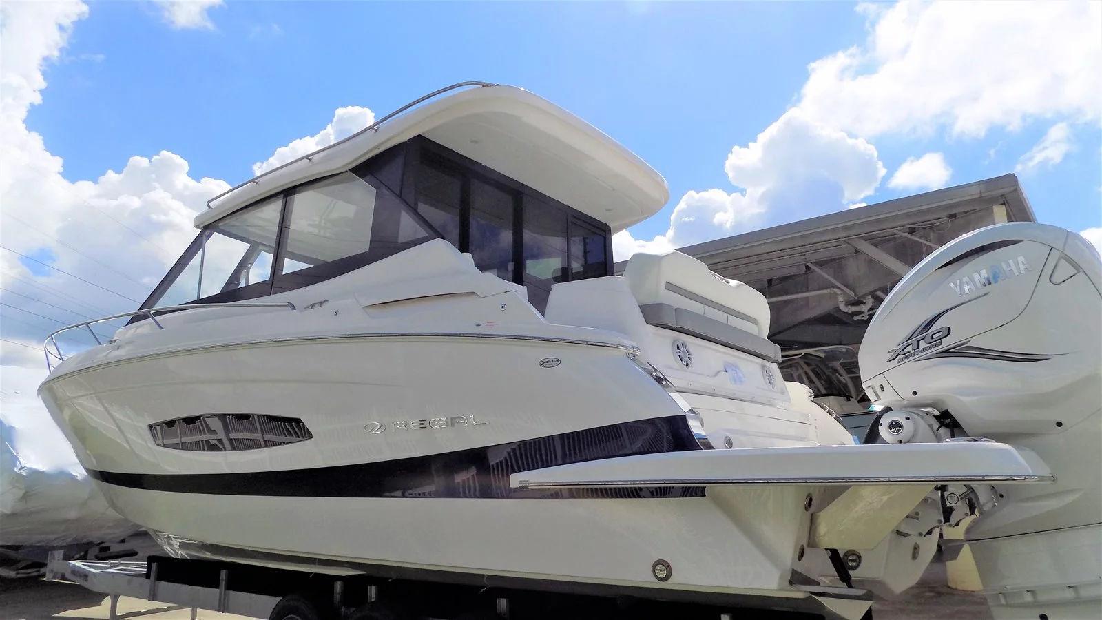 New 2024 Regal 36 XO, 33764 Clearwater Boat Trader