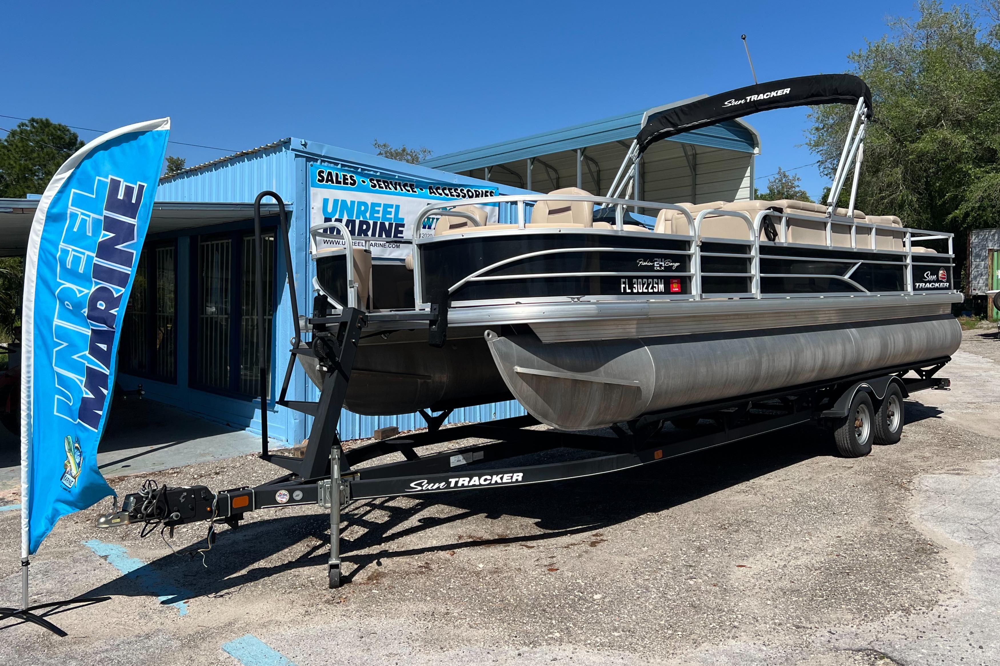 Used 2019 Sun Tracker Fishin' Barge 24 DLX, 34669 Hudson - Boat Trader
