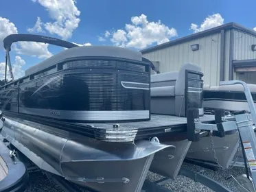 2023 Qwest Pontoons E-Class Lanai 822 LT