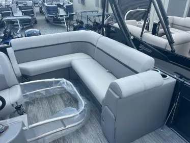 2023 Qwest Pontoons E-Class Lanai 822 LT