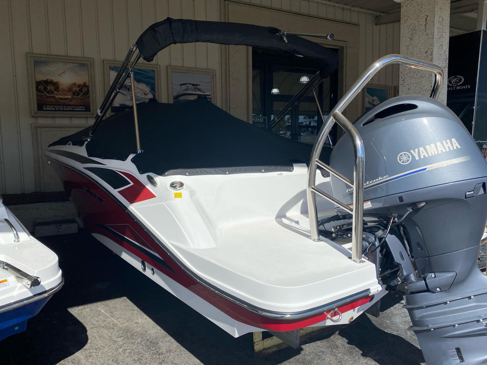 2023 Hurricane SunDeck Sport OB SS 205 OB