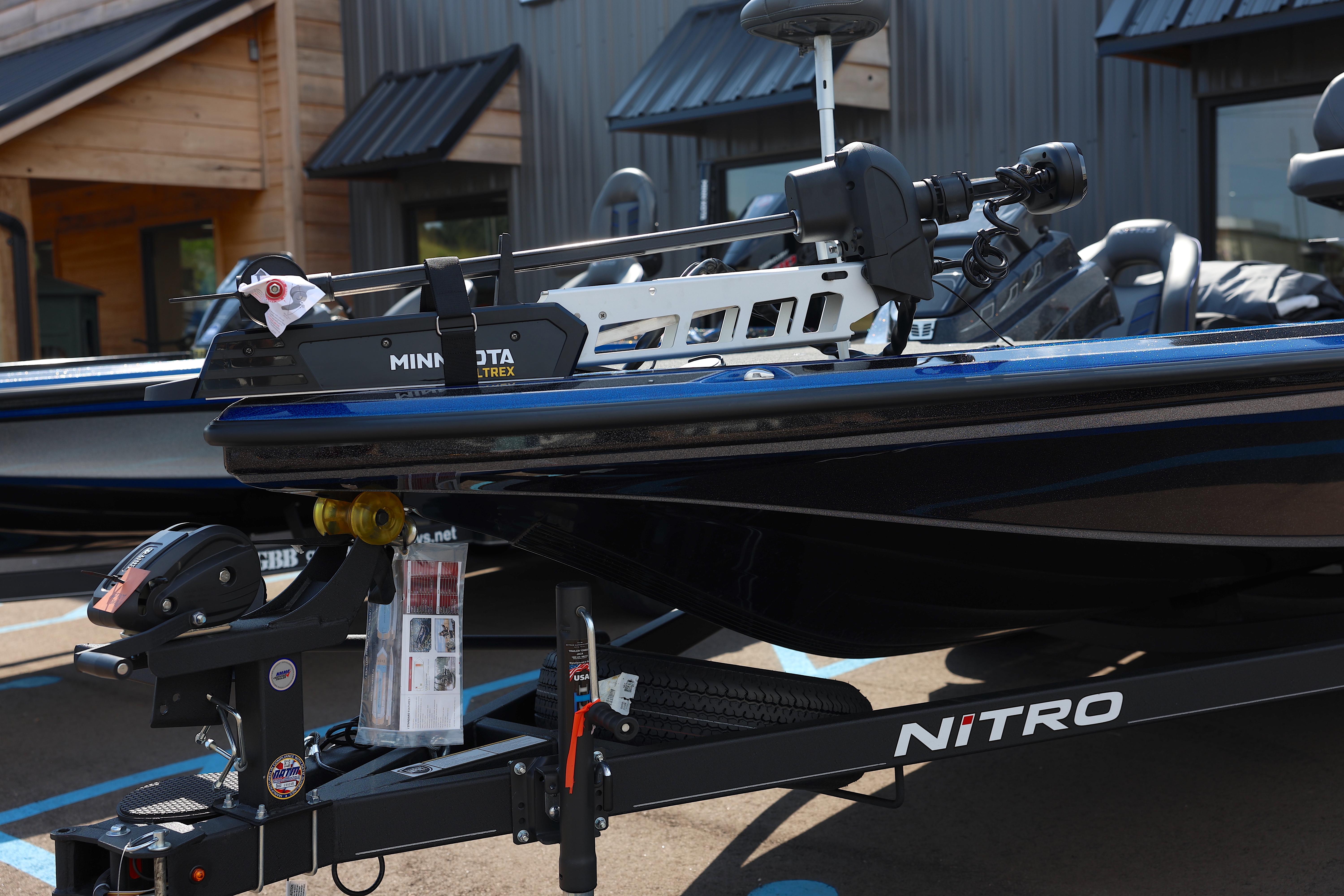 New 2024 Nitro Z19 38901 Grenada Boat Trader   9007702 20230920135804673 1 XLARGE 