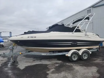 2008 Sea Ray 200 Sundeck