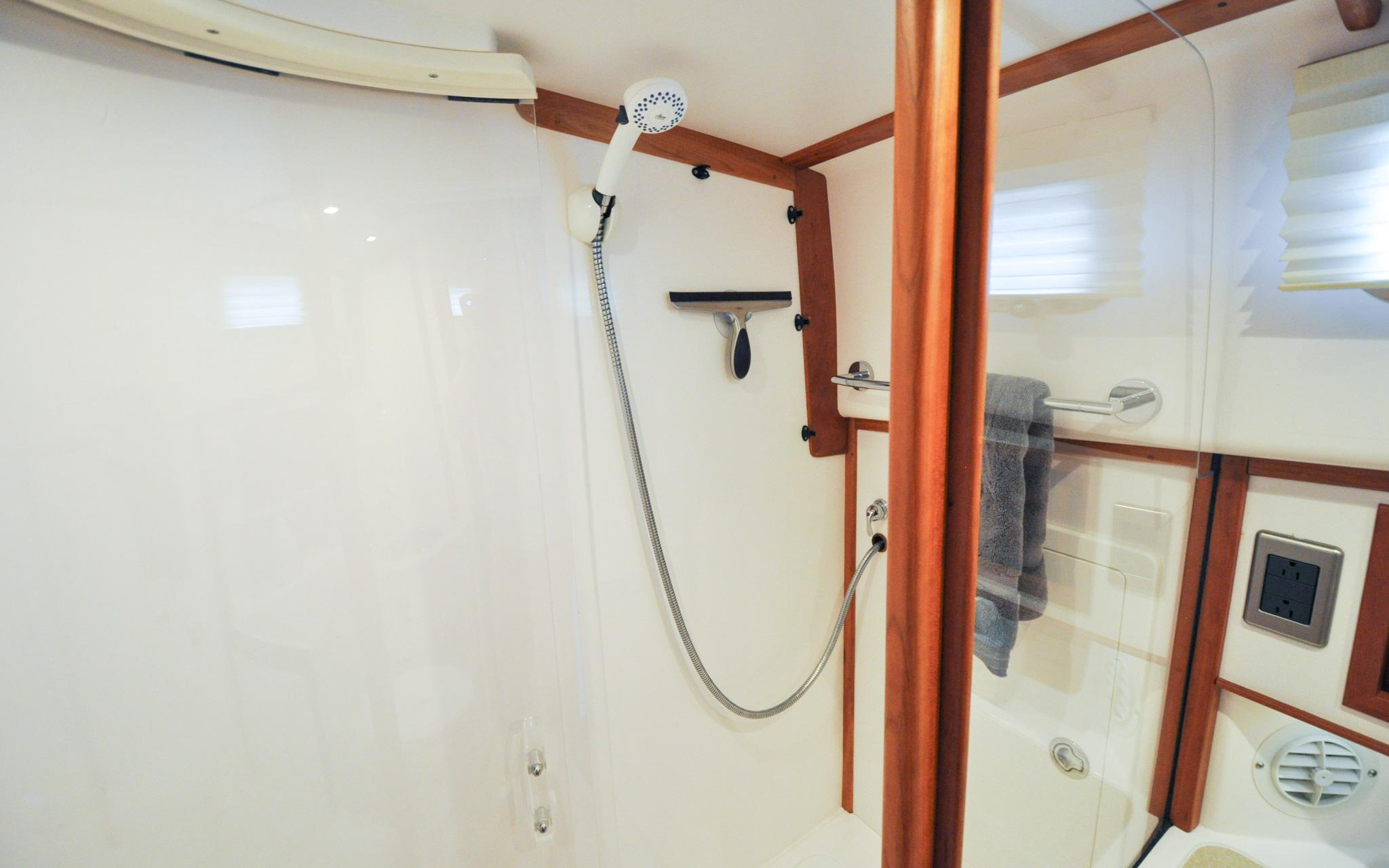 Sabre 42 Express - Dancin Seas - Head - Shower Stall