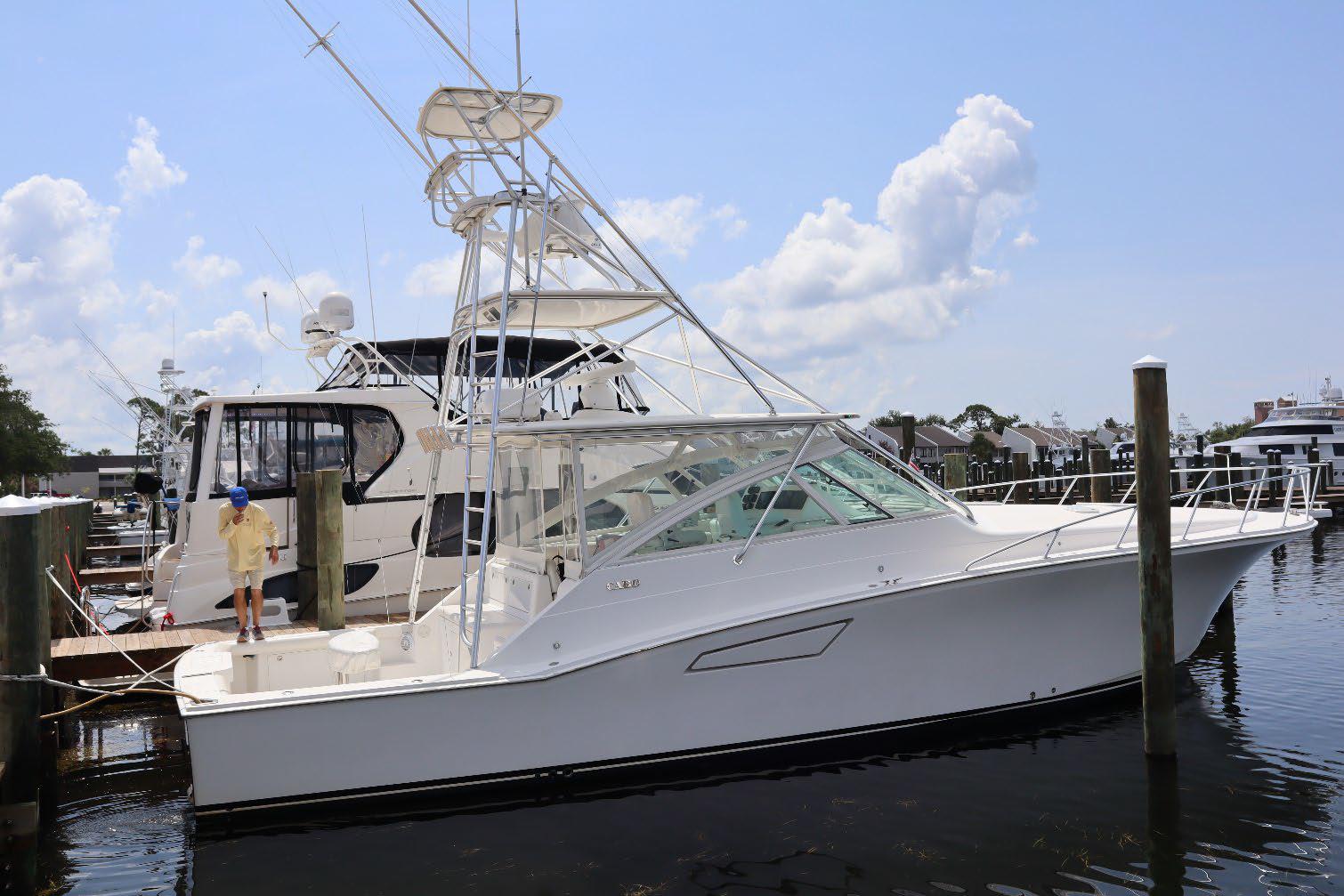 Boat LED Whip Elite HD II w/ Fishing Rod Holder Mount