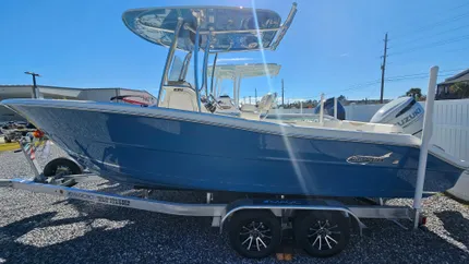 2024 Bulls Bay 230 Center Console