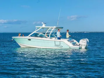 2024 Robalo R317