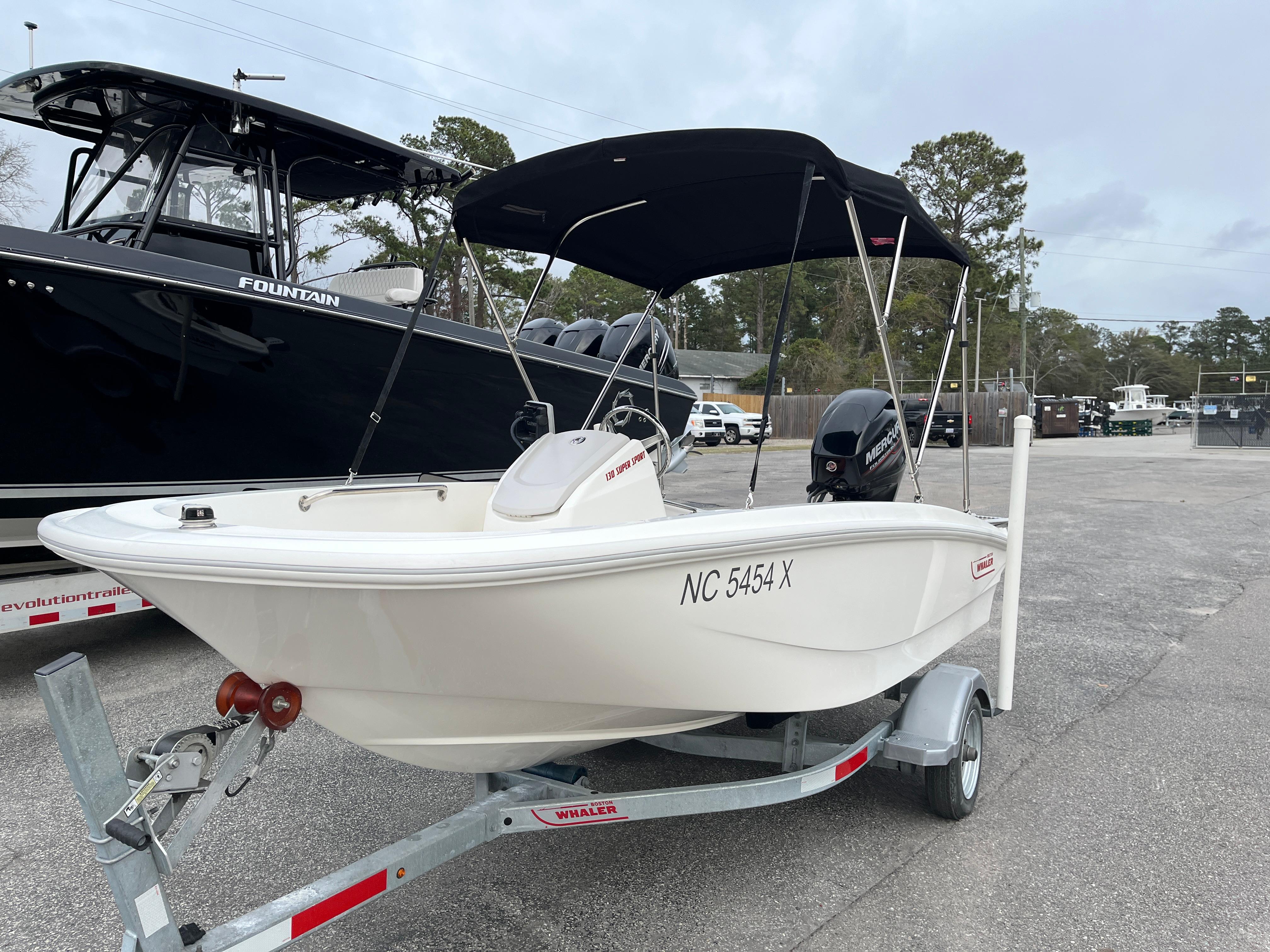 Boston Whaler 130 Super Sport, Mercury 40hp Outboard