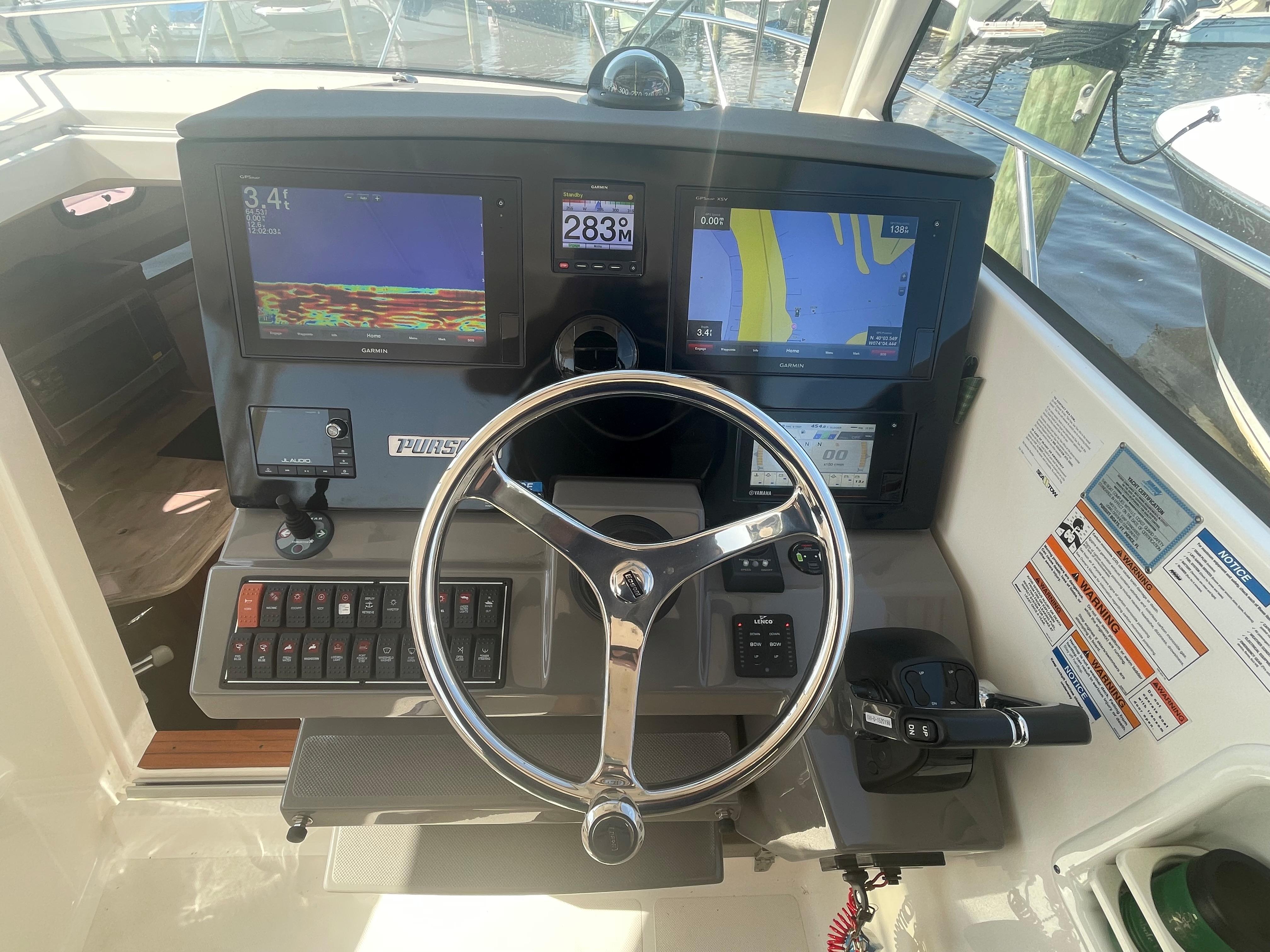 2018 Pursuit OS 325 Offshore